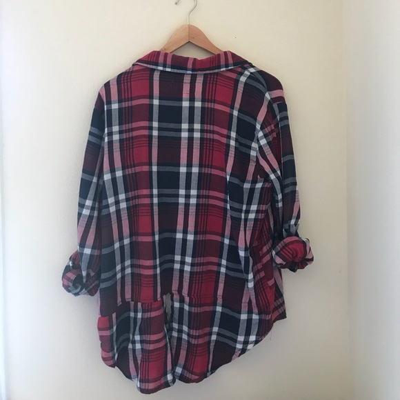COTTON ON - red, dark blue, & cream flannel - Picture 2 of 5